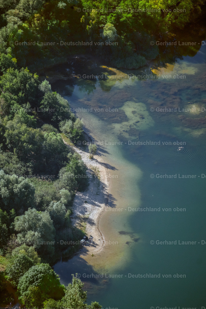 4034921 | BRAUNSCHWEIG 31.07.2020 Uferbereiche am Sandstrand des Freibades " Bienroder See " in Braunschweig im Bundesland Niedersachsen, Deutschland. // Sandy beach areas on the " Bienroder See " in Brunswick in the state Lower Saxony, Germany. Foto: Gerhard Launer