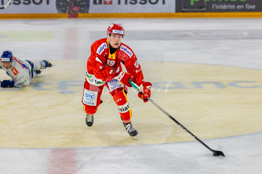 EHCB vs GCK 20260104-7989 | Sportbilder, Sportfotograf, Hochzeits- und Eventfotografin, Flugshows, Portraits und Tiershooting, Aviation, Downhill, Nationalleague, Swissleague, International