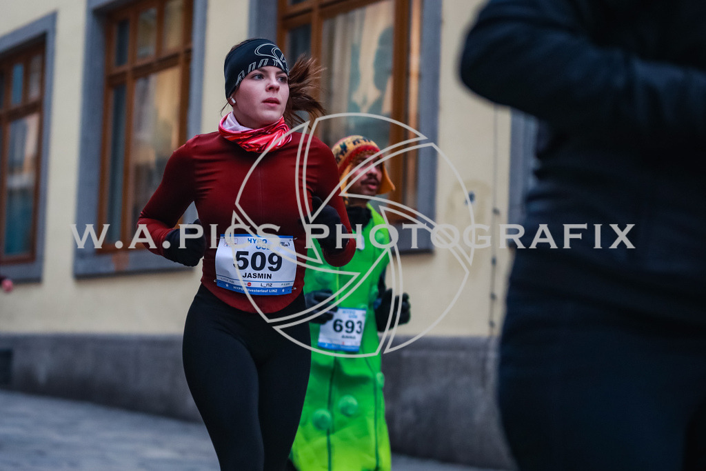 SILVESTERLAUF LINZ 25 | Linz, AUSTRIA, 31. Dezember 25, TRIRUN SILVESTERLAUF LINZ 25 , Image shows: 
Photo: WAPICS / BINDER Manuel