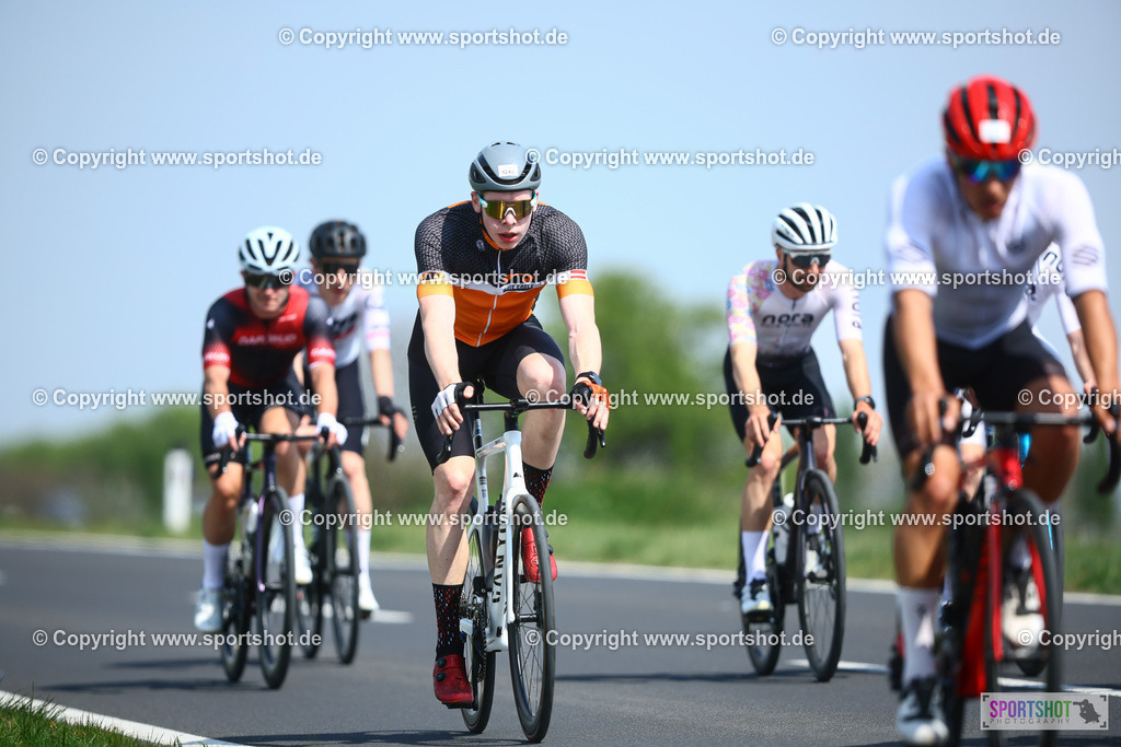 397_TRA55598 | Neusiedlersee Radmarathon 2026@sportshot_your_pictrs #yourpictures#roadtowm2029 #nrm #neusiedlerseeradmarathon #neusiedlersee #neusiedlerseetourismus #burgenland #mörbisch #nrm26 #burgenlandtourismus #voglundco #poweredbyburgenlandtourismus #radsport #rad #marathon #ucigranfondo #visitburgenland #ucigranfondoworldseries
