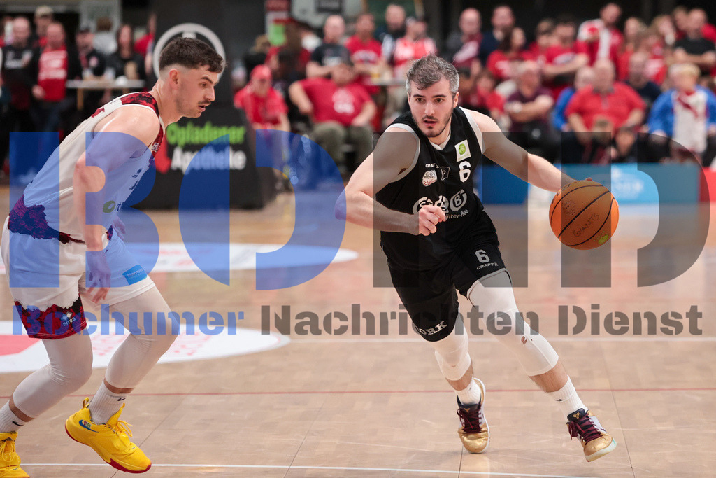 SES_LEVWOL20250525-38 | bond - Realisiert mit Pictrs.com