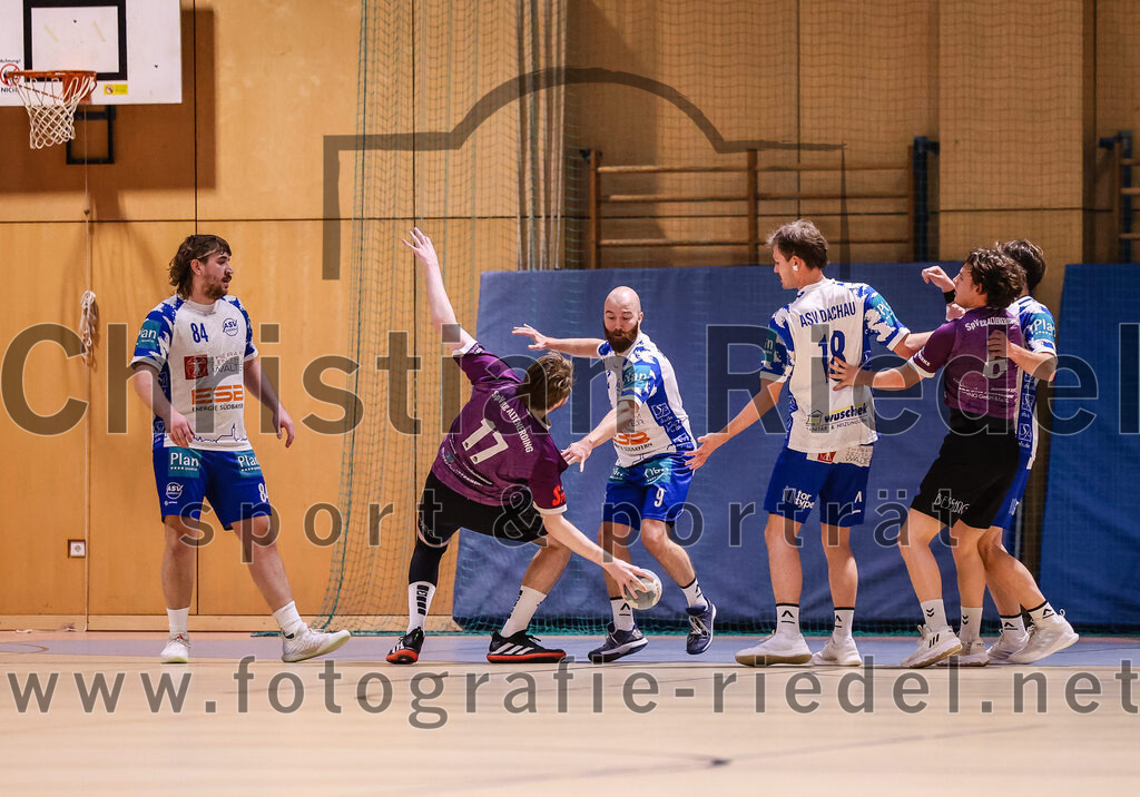 2024-11-24_049_SpVgg_Altenerding_gegen_ASV_Dachau | Erding, Deutschland, 24.11.2024:Handball, Bezirksoberliga Männer 2024 / 2025, 8. Spieltag, SpVgg Altenerding gegen ASV Dachau, Endergebnis: 30:23Johannes Hutterer (ASV Dachau, #84), Niklas Fleps (SpVgg Altenerding, #17), Sebastian Hölle (ASV Dachau, #9), Moritz Deichl (ASV Dachau, #18), Jabob Köhler (SpVgg Altenerding, #6)Foto: Christian Riedel / fotografie-riedel.net