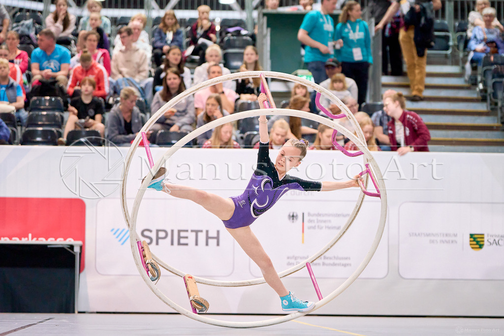 A-DSC02187 | Professionelle Sportfotografie in Hamburg, Schleswig-Holstein und Niedersachsen – spezialisiert auf Rhönrad, Geräteturnen, Leistungsturnen und rhythmische Sportgymnastik. Bundesweite Begleitung von Rhönrad-Events. Jetzt Sport-Fotos - Realisiert mit Pictrs.com