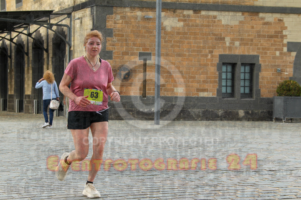 250920_1531_EV4_9036 | Sportfotografie im Rhein-Sieg Kreis, Köln, Bonn, NRW, Rheinland Pfalz, Hessen, etc. Unser Tätigkeitsfeld umfasst den Laufsport vom Volkslauf über den Marathon, Duathlon, Triathon bis zum Ultralauf wie Kölnpfad Ultra oder Schindertrail.