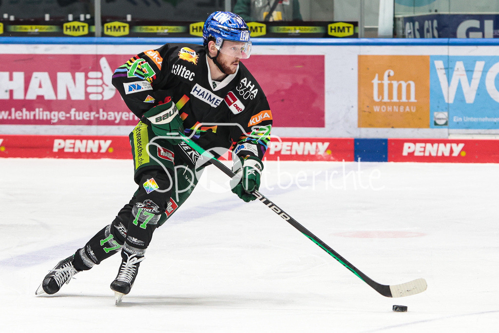 Augsburger Panther - Bietigheim Steelers | Ryan KUFFNER (AEV #17) am Puck