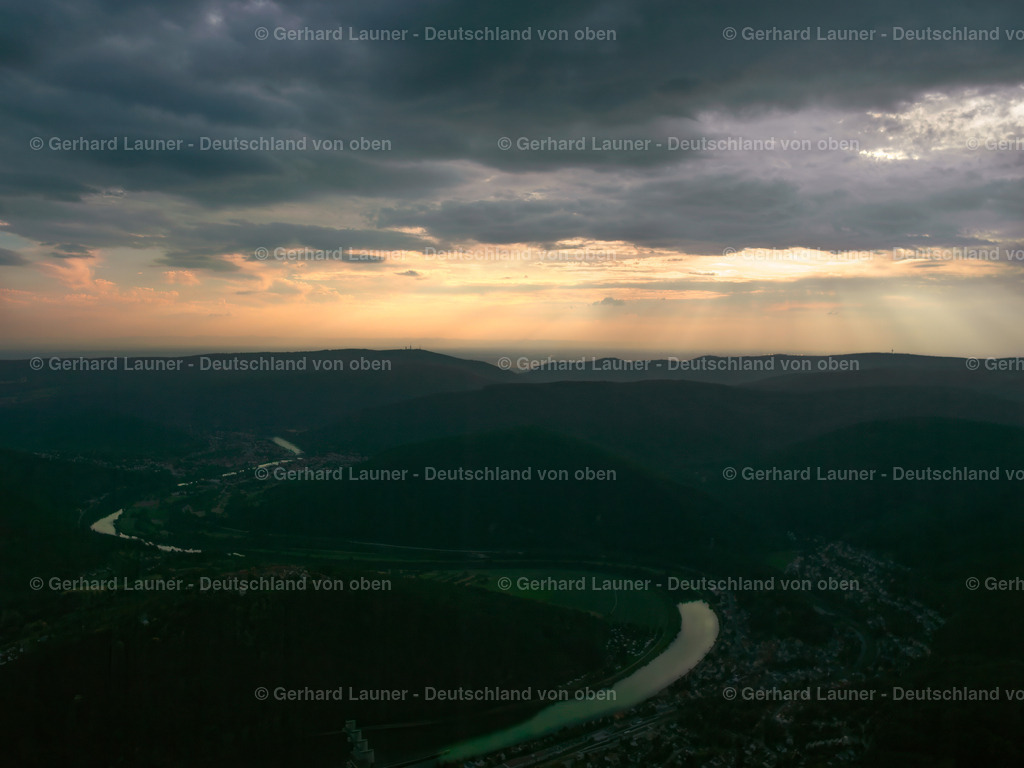 9300100 | Neckar zwischen Neckarsteinach und Kleingemünd im Abendlicht
