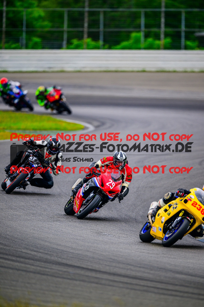 MaZZes_FotoMatrix_240614_6007705_2366 | ROT