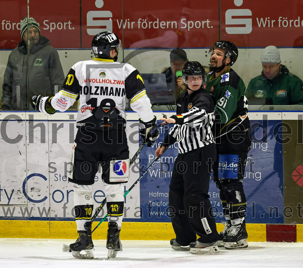 2022-12-23_123_TSV_Erding_gegen_EA_Schongau | Erding, Deutschland, 23.12.2022:
Eishockey, Bayernliga 2022 / 2023, 22. Spieltag, TSV Erding gegen EA Schongau, Endergebnis: 

Foto: Christian Riedel / fotografie-riedel.net