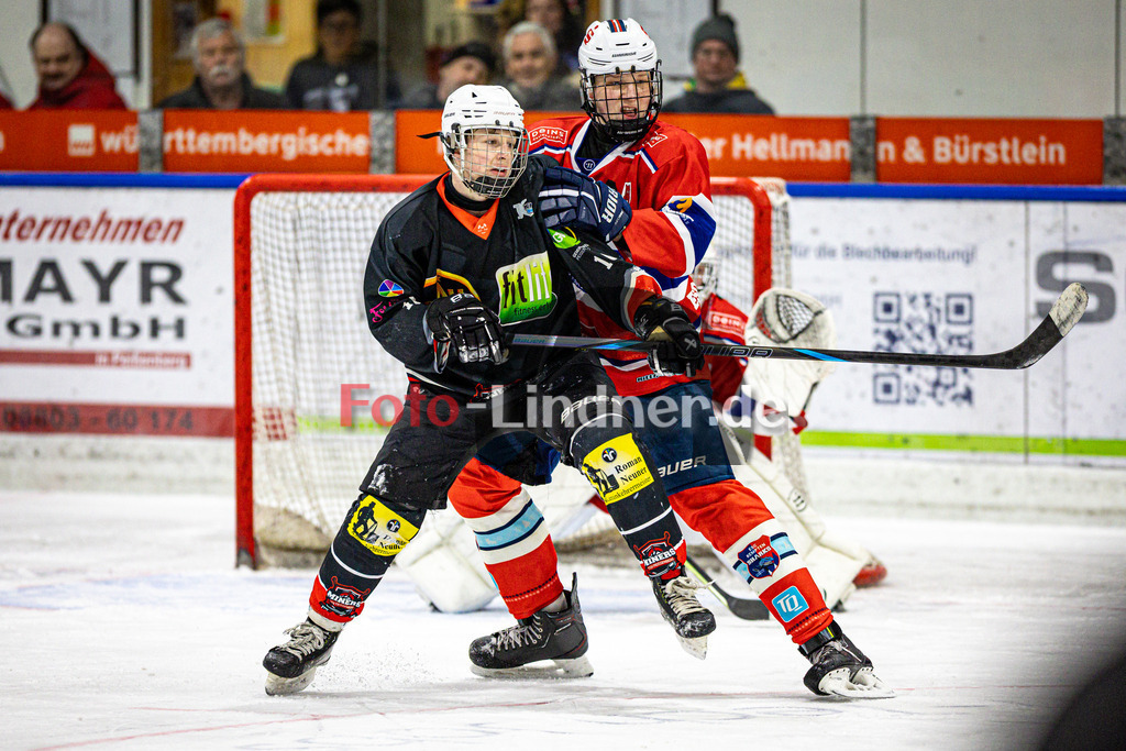 TSV Peißenberg MINERS gegen ESC Kempten SHARKS | Eishockey Bayernliga U20 2024/25, TSV Peißenberg MINERS gegen ESC Kempten SHARKS, 20250307,,2025-03-07 in Peißenberg (Eisstadion Peißenberg)Copyright: WolfgangxLindner foto-lindner.de