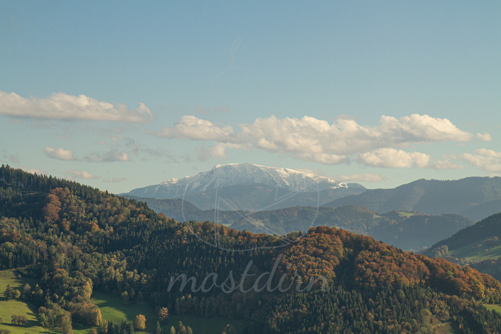 Blick zum Ötscher | Bei Veröffentlichung des Bildes ist eine Namensnennung wie folgt erforderlich: 
Foto: Mostdirn Irmgard Wieser
 - Realisiert mit Pictrs.com
