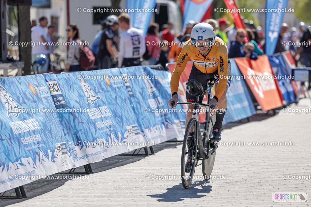 VJ__4997 | Neusiedlersee Radmarathon 2026@sportshot_your_pictrs #yourpictures#roadtowm2029 #nrm #neusiedlerseeradmarathon #neusiedlersee #neusiedlerseetourismus #burgenland #mörbisch #nrm26 #burgenlandtourismus #voglundco #poweredbyburgenlandtourismus #radsport #rad #marathon #ucigranfondo #visitburgenland #ucigranfondoworldseries