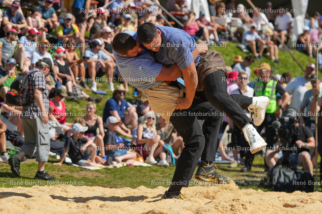 Burch Joans-_Scherrer Fabian | René Burch leidenschaftlicher Fotograf aus Kerns in Obwalden.  Hier finden sie Sport, Landschaft und Natur Fotografie.
 - Realisiert mit Pictrs.com