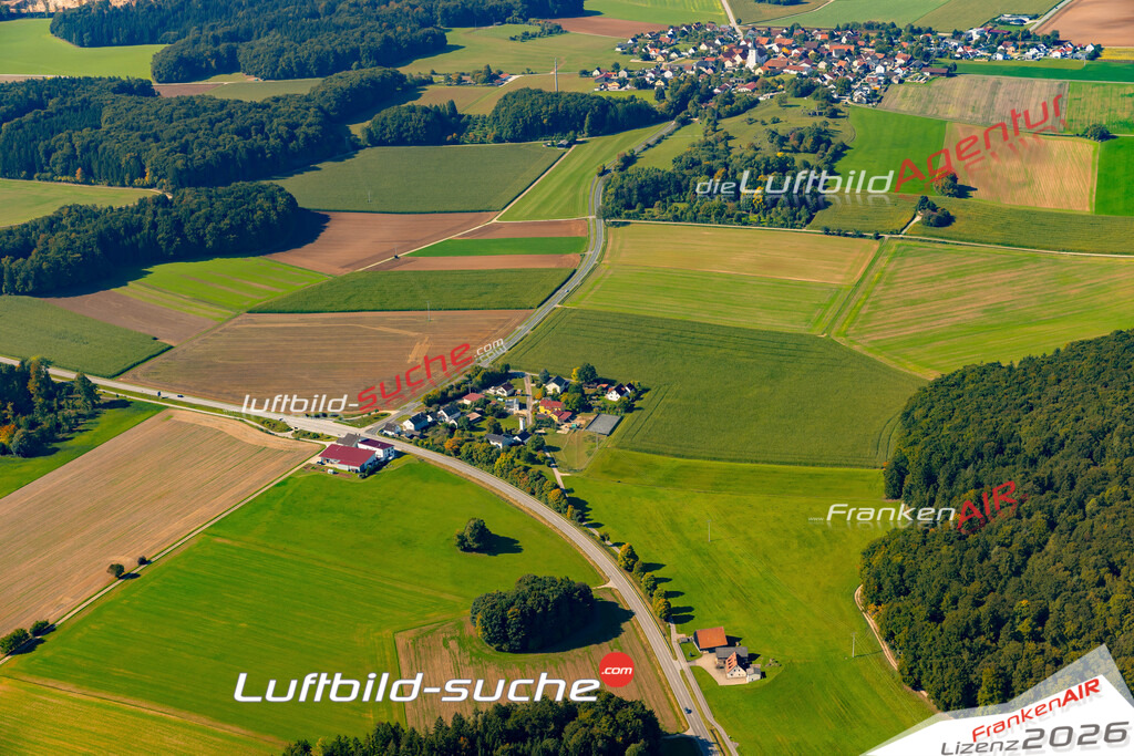 Luftaufnahme  Stieglitzenhöhe  Lauterhofen Das Luftbild wurde 2025 vom UL-Flugzeug heraus erstellt ( keine Drohne ) - Hochauflösende Luftaufnahme -Nicht vergleichbar mit Google Maps oder Satelittenbilder- Die Geschenkidee !Mit Lizenz und Bildrechte bestellbar