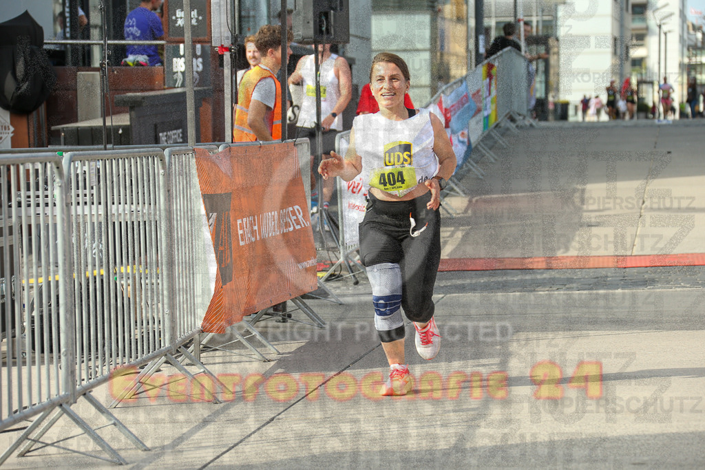 250920_1543_EX1_0565 | Sportfotografie im Rhein-Sieg Kreis, Köln, Bonn, NRW, Rheinland Pfalz, Hessen, etc. Unser Tätigkeitsfeld umfasst den Laufsport vom Volkslauf über den Marathon, Duathlon, Triathon bis zum Ultralauf wie Kölnpfad Ultra oder Schindertrail.