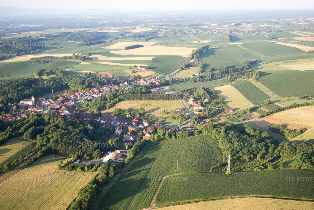Aerial view: View of the town in Neewiller-près-Lauterbourg in the state Bas-Rhin, France.Photo: IMG_082904.jpg taken on 06/26/2015 by Werner Riehm/FLY-FOTO.comResolution of the original: 5032 x 3355 px