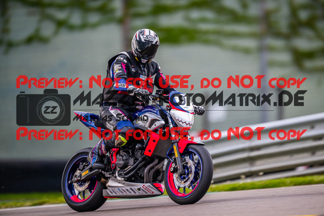 MaZZes_Fotomatrix_20230514_6007705_7018 | TWIN CUP