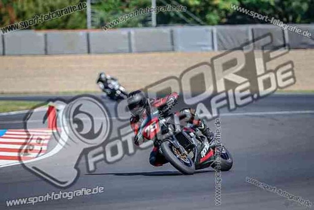 pubi4894 | Professionelle Fotos von Sportveranstaltungen, aber auch Hochzeiten und anderen Events. - Realisiert mit Pictrs.com