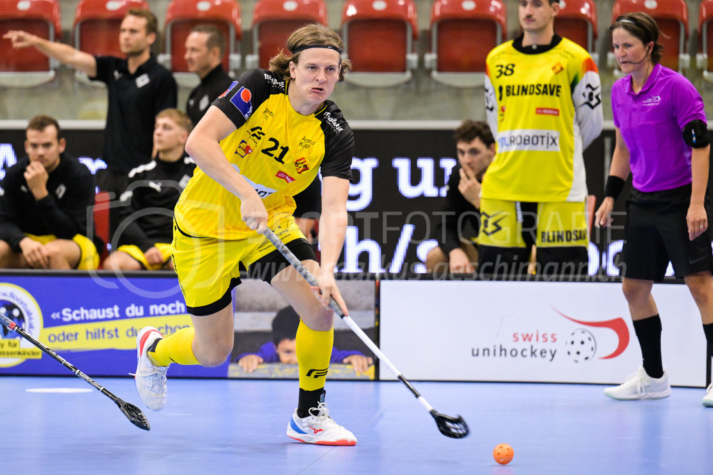 GC Unihockey vs HC Rychenberg - 27. August 2022 | GC Unihockey vs HC Rychenberg
AXA Arena, Winterthur
Niklas Rutz (#21 HC Rychenberg)
Bild: Sportfotografie Markus Aeschimann | www.markus-aeschimann.ch - Realisiert mit Pictrs.com