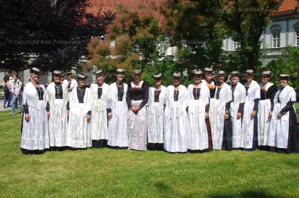 IMGP4752 | fotografiert von Axel PollmannLeonhardi Wallfahrt Benediktbeuern und Murnau, Fronleichnam, Fasching, Landschaft im Loisachtal und Benediktbeuern  - Realisiert mit Pictrs.com
