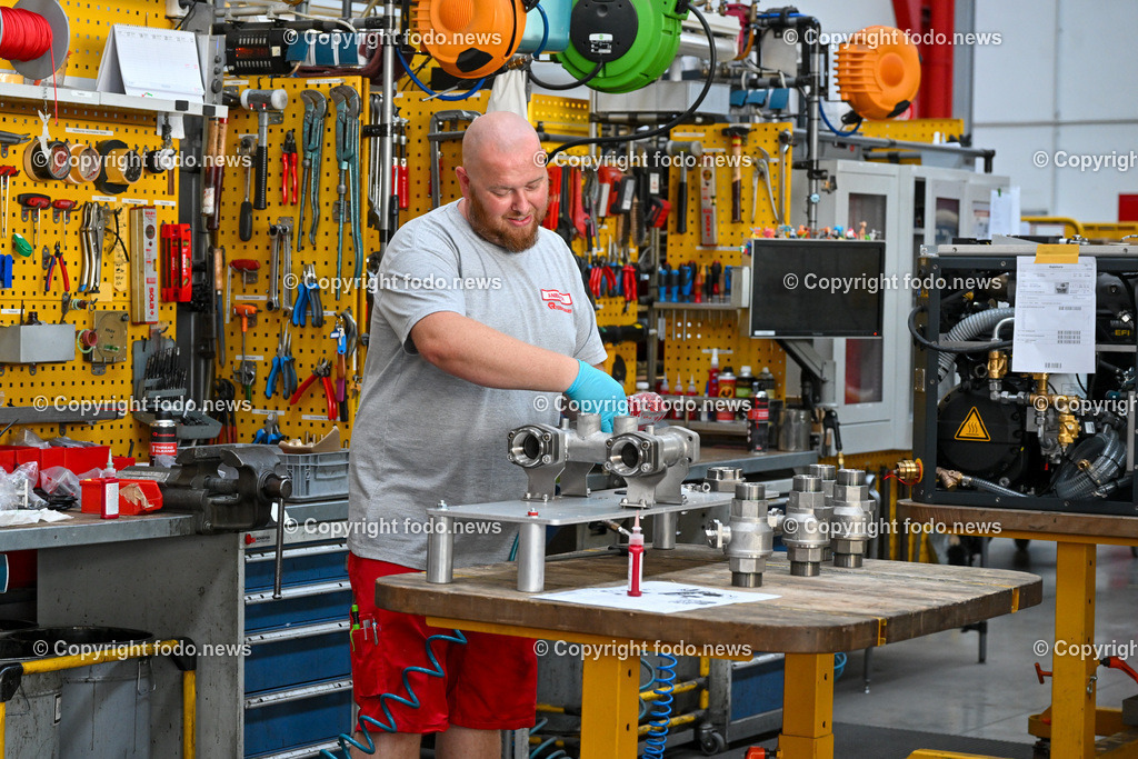 Rosenbauer International AG_ 19.07.2023-69 | 19.07.2023, Leonding, AUT, Rosenbauer International AG, im Bild Mitarbeiter Rosenbauer International AG in der Produktion