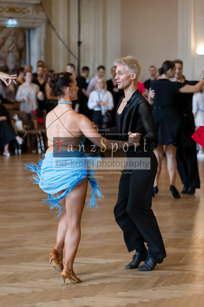 IMG_2854 | Tanzsportbilder, Standardtanz, Lateintanz, WDSF, DTV, LTVB, dancecomp, goc, hessen tanzt, blaues band der spree, walzer, tango, wiener walzer, slowfox, quickstepp, samba, rumba, cha-cha-cha, paso doble. jive, hd-kroft photography, turniertanzsport