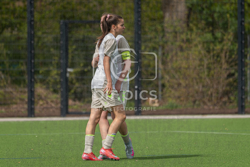_DSC3285 | Professionelle Fußball- und Sportfotografie. Spielbilder online ansehen und kaufen – Einzelbilder oder komplette Galerien in hoher Qualität. - Realisiert mit Pictrs.com