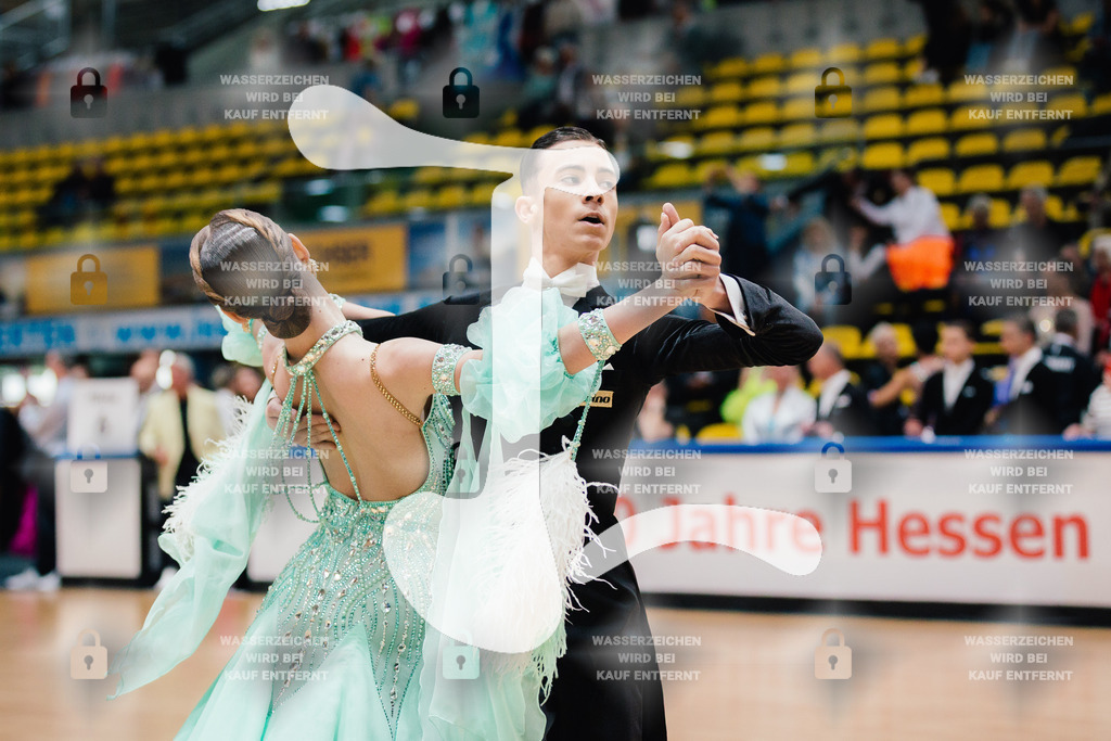 Hessen Tanzt WDSF Open Junior II Standard 3rd (205) Eric-Mihai Dragota _ Ingrid Maria Dragota (Romania)-2025-05-17-7705 | Webshop for digital downloads and prints of dance sport, event & show photographer Julian Link - Realisiert mit Pictrs.com