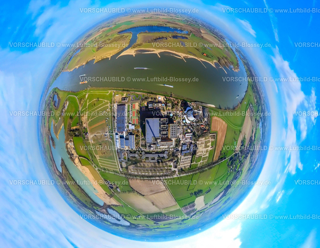 Kalkar240390133Wunderland | Luftbild, Wunderland Kalkar Familienpark, Fluss Rhein Schifffahrt, Reeserward Rheinaue und Grietherorter Altarm, mit Mahnensee, Erdkugel, Fisheye Aufnahme, Fischaugen Aufnahme, 360 Grad Aufnahme, tiny world, little planet, fisheye Bild, Hönnepel, Kalkar, Nordrhein-Westfalen, Deutschland