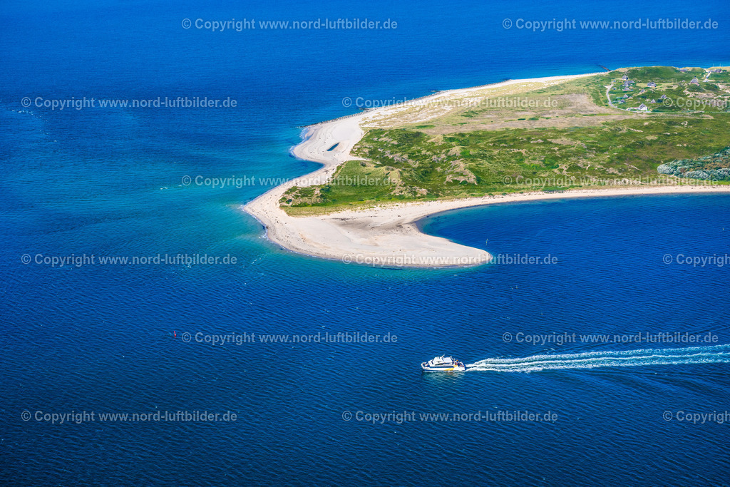 Sylt_Hörnum_Adler_Katamaran_Cat_ELS_7428280824 | HöRNUM (SYLT) 28.08.2024 Küstenbereich und Odde der Nordseeinsel Sylt in Hörnum im Bundesland Schleswig-Holstein. // Coastal area and Odde of the North Sea island of Sylt in Hoernum in the state of Schleswig-Holstein. Foto: Martin Elsen