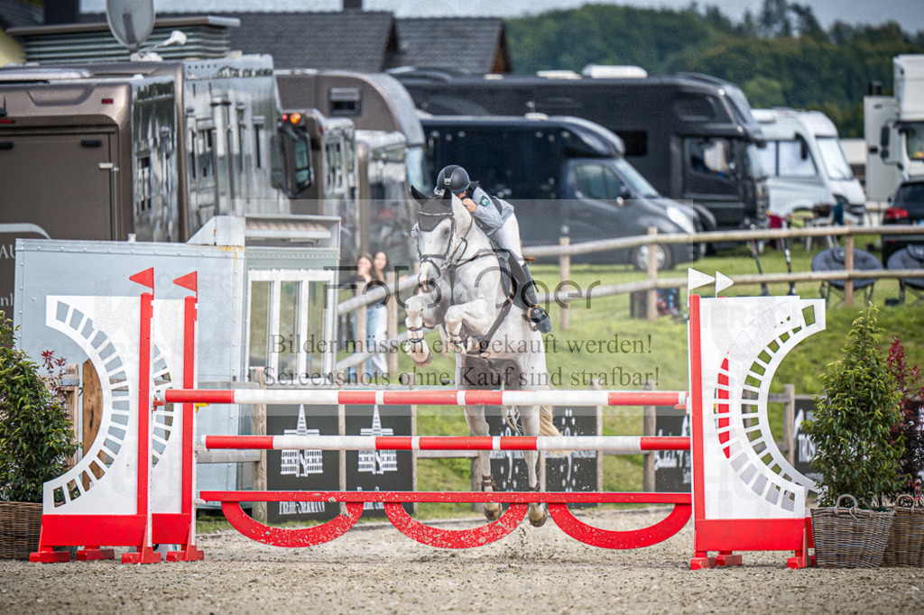 DOS_4307 | Entdecke hochwertige Reitturnierfotos von Foto Oger. Professionell, emotional und authentisch – jetzt Lieblingsmomente im Shop bestellen.Deutschlandweite Turnierfotografie. - Realisiert mit Pictrs.com