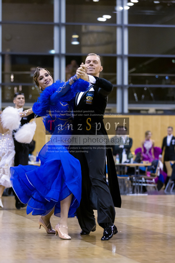 20241102_DM_HGR_Std_10293 | Tanzsportbilder, Standardtanz, Lateintanz, WDSF, DTV, LTVB, dancecomp, goc, hessen tanzt, blaues band der spree, walzer, tango, wiener walzer, slowfox, quickstepp, samba, rumba, cha-cha-cha, paso doble. jive, hd-kroft photography, turniertanzsport