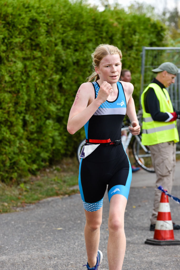 14-57-52-107-KIMAXITRI22-(c)-I.W.Ronge | Grammis Triathlonbilder - Realisiert mit Pictrs.com