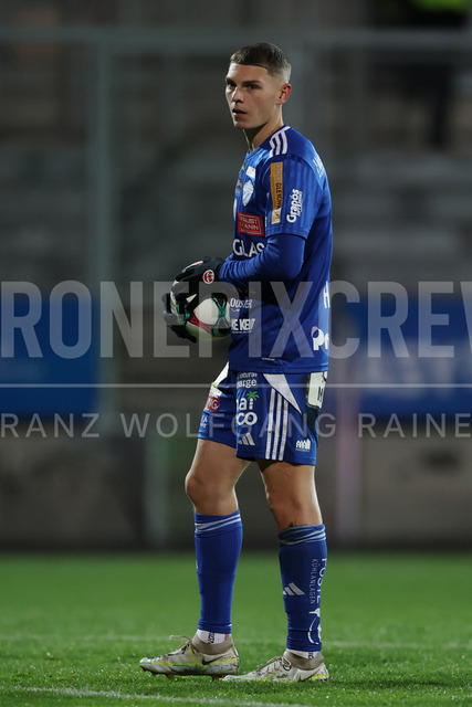 TSV Egger Glas Hartberg vs SV Oberbank Ried – Austrian Bundesliga Match | The image shows Elias Havel (Hartberg), at the Bundesliga match TSV Hartberg vs SV Ried at Profertil Arena Hartberg. 22.11.2025