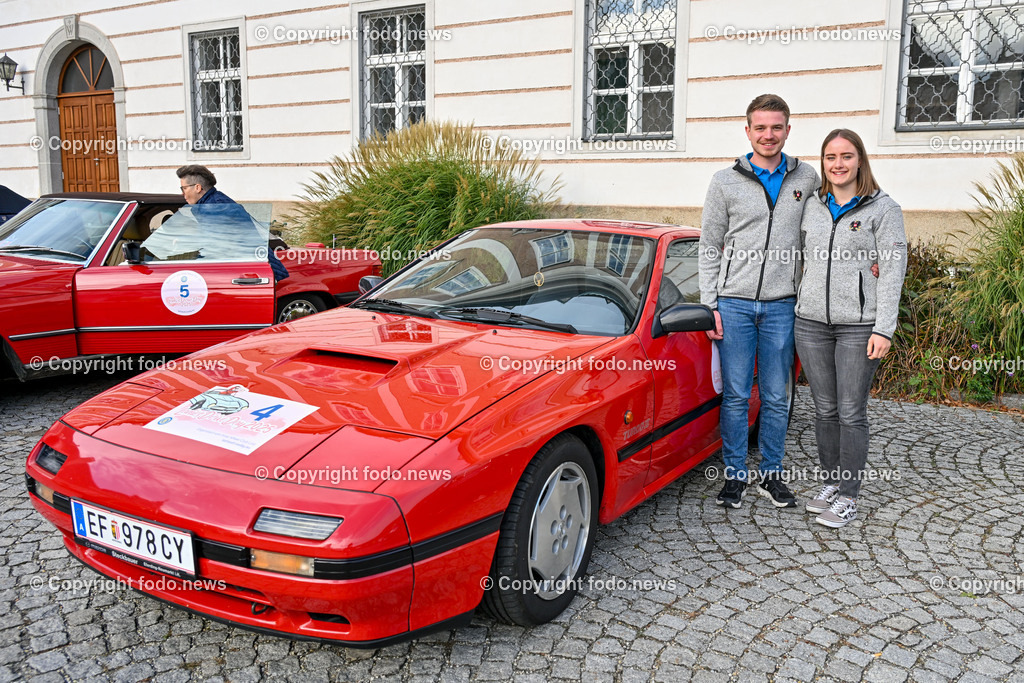 Frauen fuer Frauen_ Charity Oldtimerfahrt_ 04.10.2025-46 | 04.10.2025, Linz, AUT, Oldtimer Charity im Bild Frauen fuer Frauen Oldtimerfahrt, Teilnehmer©Harald Dostal / fodo.media