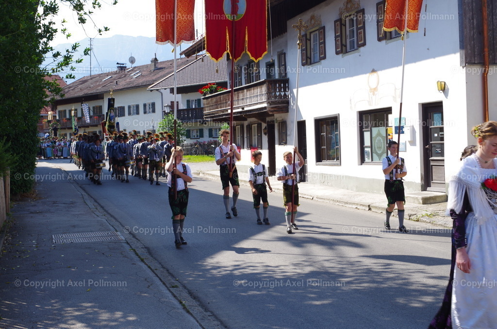 IMGP3605 | fotografiert von Axel PollmannLeonhardi Wallfahrt Benediktbeuern und Murnau, Fronleichnam, Fasching, Landschaft im Loisachtal und Benediktbeuern  - Realisiert mit Pictrs.com