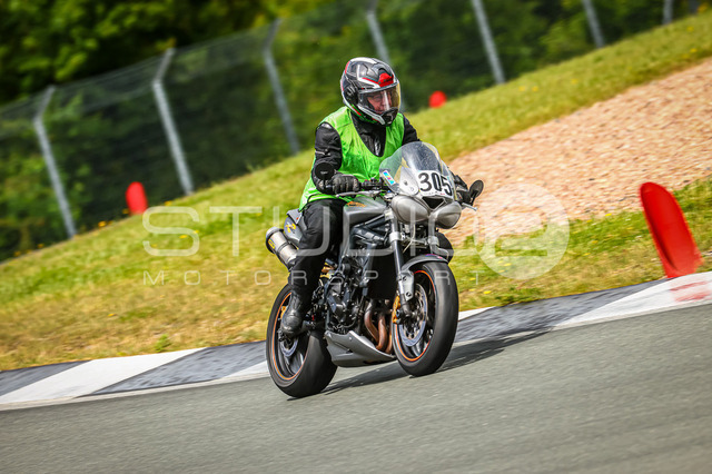 0305-260605BB-011_305 | Deine Full-Service-Agentur für ✔️Videoproduktionen und ✔️Motorsportfotografie Jetzt Angebot anfragen!