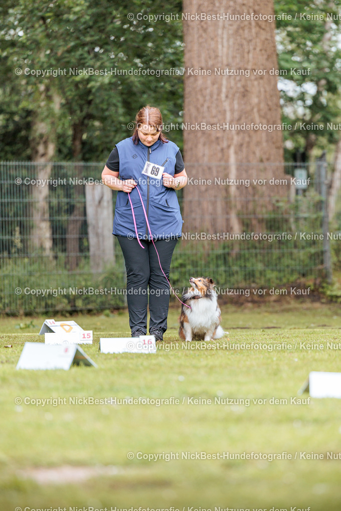 RO-Blumenthal-2026-Nickbest-Hundefotografie-2655 | Dein Hund! Dein Moment! Deine Erinnerungen! Hundefotografie in Bremen Blumenthal. Ich fange die besonderen Momente deines Vierbeiners ein – ob Indoor mit Blitzanlage oder in der freien Natur. Sicher dir dein Moment und dein Termin für eure Erinnerungen.