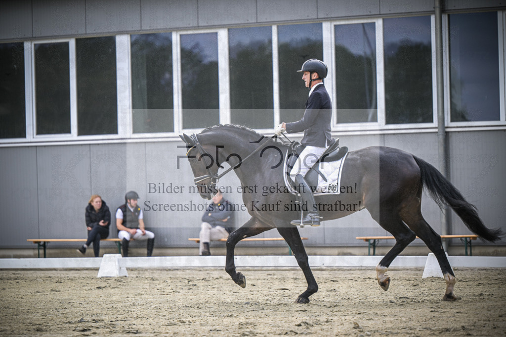 DOS_0682 | Entdecke hochwertige Reitturnierfotos von Foto Oger. Professionell, emotional und authentisch – jetzt Lieblingsmomente im Shop bestellen.Deutschlandweite Turnierfotografie. - Realisiert mit Pictrs.com