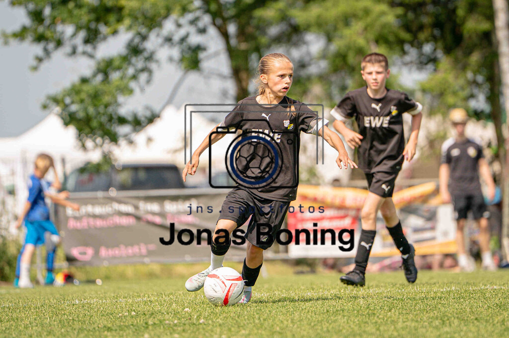 Fußball I E-Junioren I Saison 2025-2026 I OM-Cup Lüsche I Samstag  I 22580 | jns.sportfotos - Realisiert mit Pictrs.com