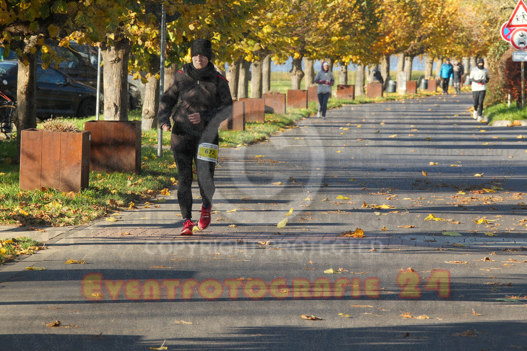 241201_1122_EV4_1247 | Sportfotografie im Rhein-Sieg Kreis, Köln, Bonn, NRW, Rheinland Pfalz, Hessen, etc. Unser Tätigkeitsfeld umfasst den Laufsport vom Volkslauf über den Marathon, Duathlon, Triathon bis zum Ultralauf wie Kölnpfad Ultra oder Schindertrail.