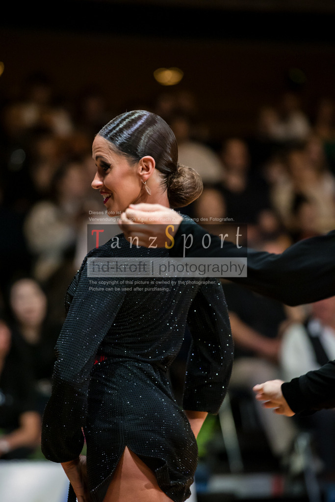 20250819_GOC-Adult-Lat_1567 | Tanzsportbilder, Standardtanz, Lateintanz, WDSF, DTV, LTVB, dancecomp, goc, hessen tanzt, blaues band der spree, walzer, tango, wiener walzer, slowfox, quickstepp, samba, rumba, cha-cha-cha, paso doble. jive, hd-kroft photography, turniertanzsport