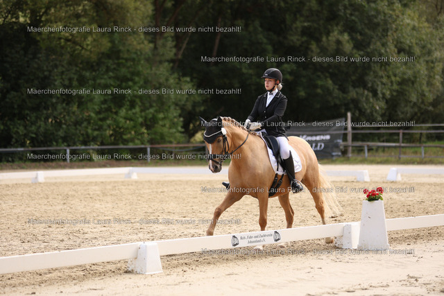 HG9A1382 | laurarinckfotografie - Realisiert mit Pictrs.com