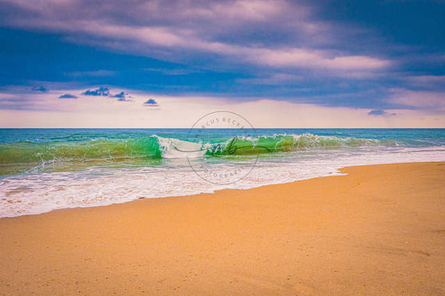 Brandung am schwarzen Meer in Bulgarien | Professionelle Natur- & Landschaftsfotos als Poster, auf Leinwand & viele mehr. Wähle aus einer Vielzahl an Formaten & Materialien Dein perfektes Bild. - Realisiert mit Pictrs.com
