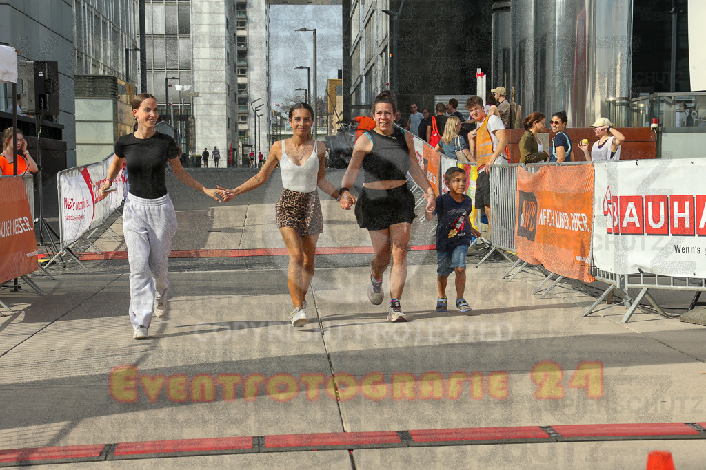 250920_1549_EX1_0725 | Sportfotografie im Rhein-Sieg Kreis, Köln, Bonn, NRW, Rheinland Pfalz, Hessen, etc. Unser Tätigkeitsfeld umfasst den Laufsport vom Volkslauf über den Marathon, Duathlon, Triathon bis zum Ultralauf wie Kölnpfad Ultra oder Schindertrail.