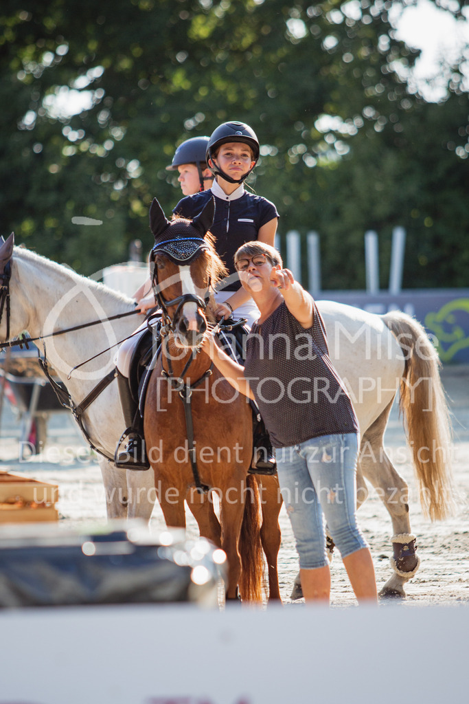 220825_Delbrueck_PonyTrophy-103 | Deine schönsten Turniermomente als professionelle Fotos! Entdecke hochwertige Pferdesport-Fotografie im Online-Shop. Jetzt Fotos finden & bestellen!