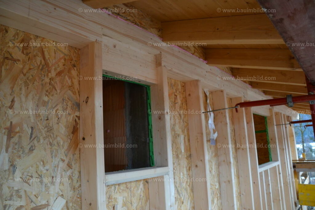 bib-lg09-holzbau-0210 | Nach LV-Leistungsgruppen sortierte Detailfotos über den Bau eines Hauses. Alle Hausbau-Bilder direkt vom Urheber und Autor der Website Haus-Selber-Bauen.com