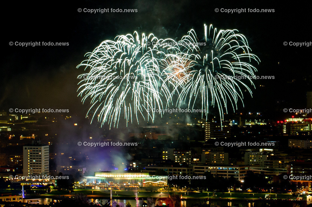 Urfahraner Jahrmarkt 2024_ Herbst_ Feuerwerk_ 05.10.2024-6 | 05.10.2024, Linz, AUT, Urfahraner Jahrmarkt, Urfahrmarkt, 2024 Herbst, im Bild Feuerwerk Urfahranermarkt 2024, Urfix Urfahraner Jahrmarkt
