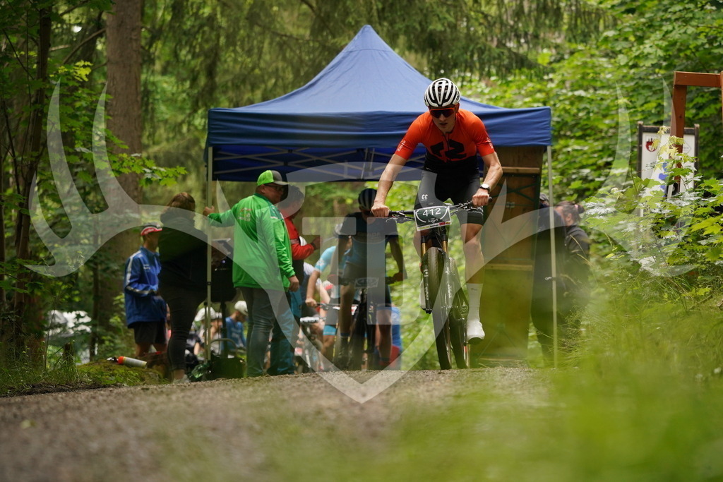 A9_03575 | Fotogalerie der Treibjagd im Dunkelwald - Dein MTB Etappenrennen im Erzgebirge - Realisiert mit Pictrs.com