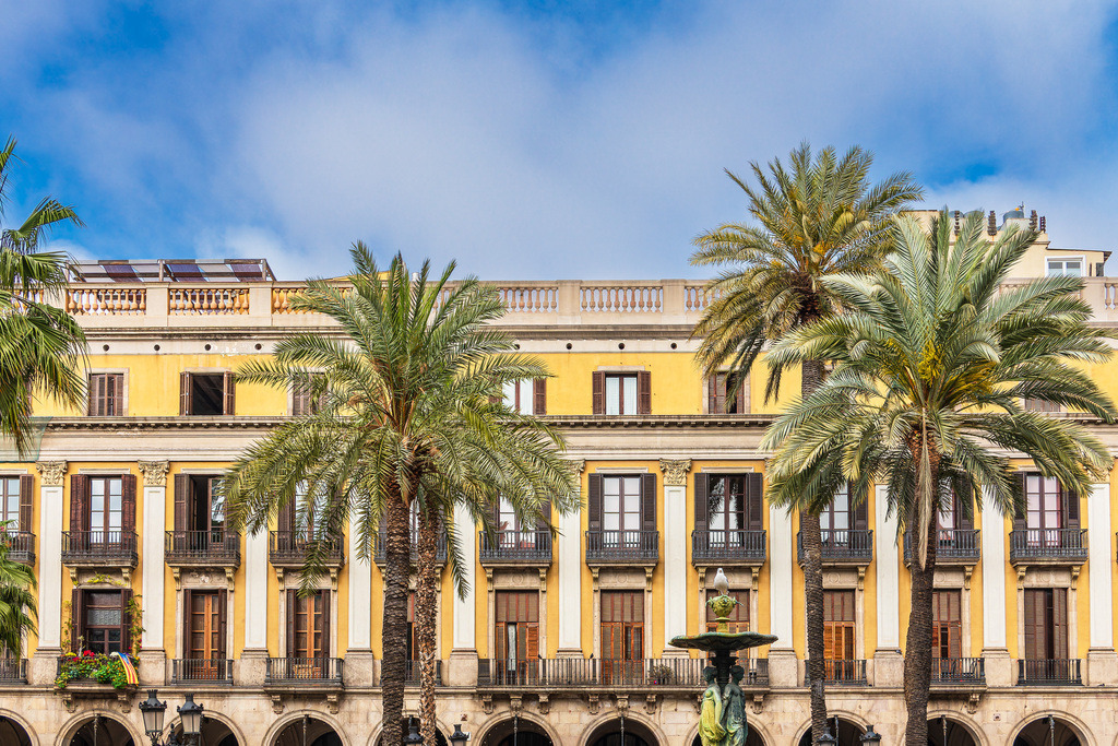 Historische Gebäude in der Stadt Barcelona, Spanien | Historische Gebäude in der Stadt Barcelona, Spanien.                             