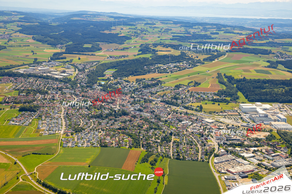 Das Luftbild zeigt :  Pfullendorf - Die Luftaufnahme wurde 2024 vom UL-Flugzeug aus erstellt ( keine Drohne ) - Hochauflösende Luftaufnahme - Für grossformatige Ausdrucke geeignet. Die Geschenkidee !Mit Lizenz und Bildrechte bestellbar